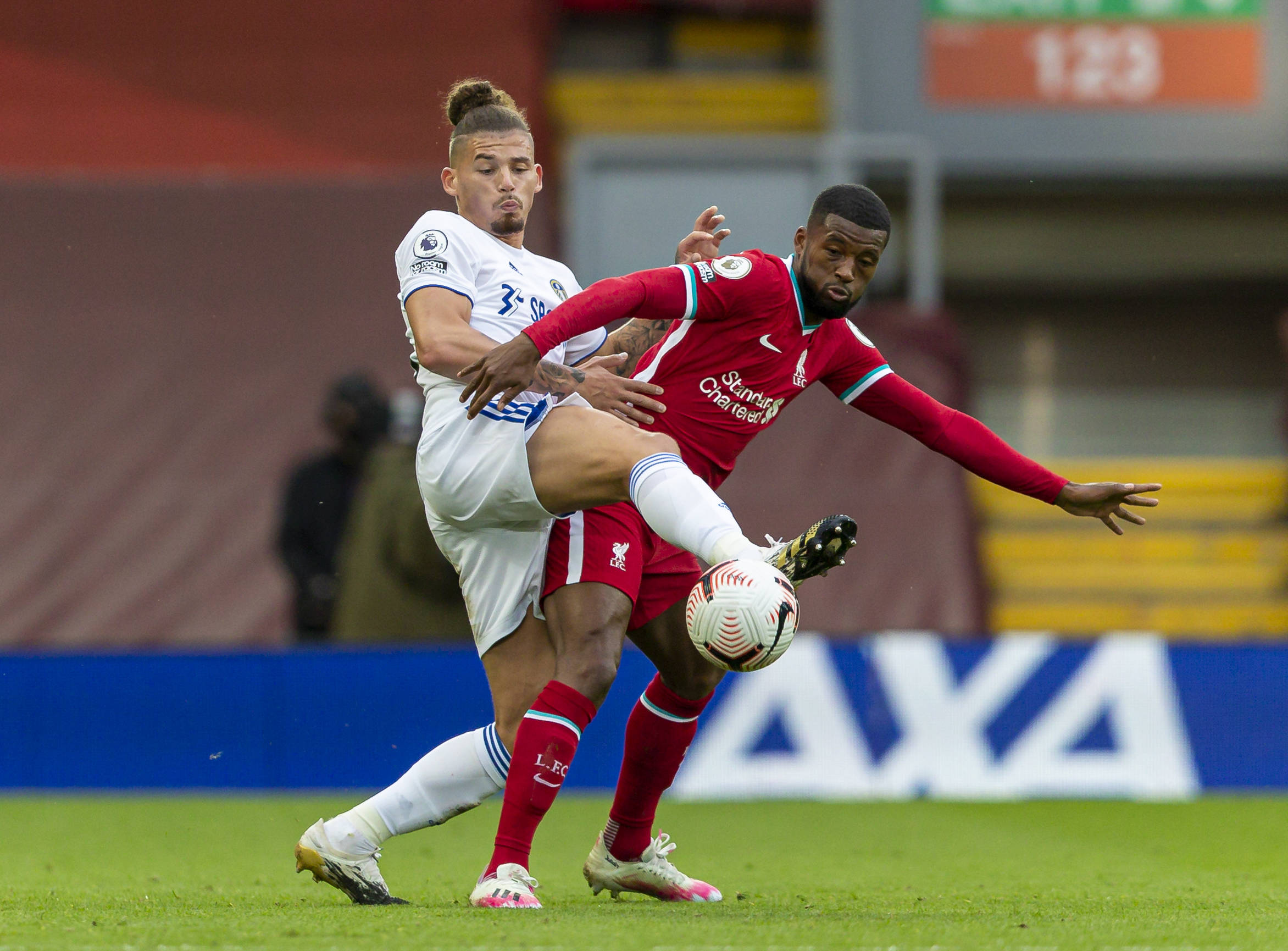 雅手势被罚 雅手势被罚